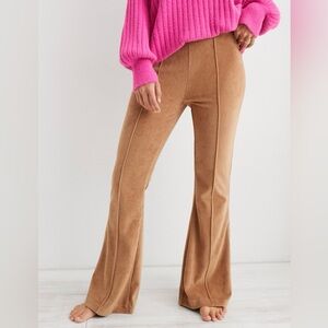 Aerie Groove-On Rib Velour Flare Pant